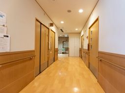 廊下の清潔な空間