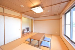 落ち着いた雰囲気の和室