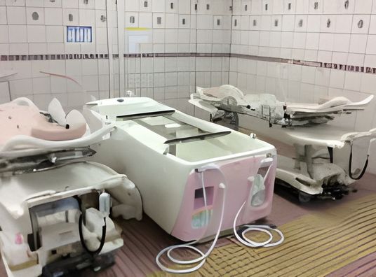 設備の整った浴室