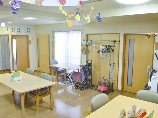 温かい雰囲気の部屋