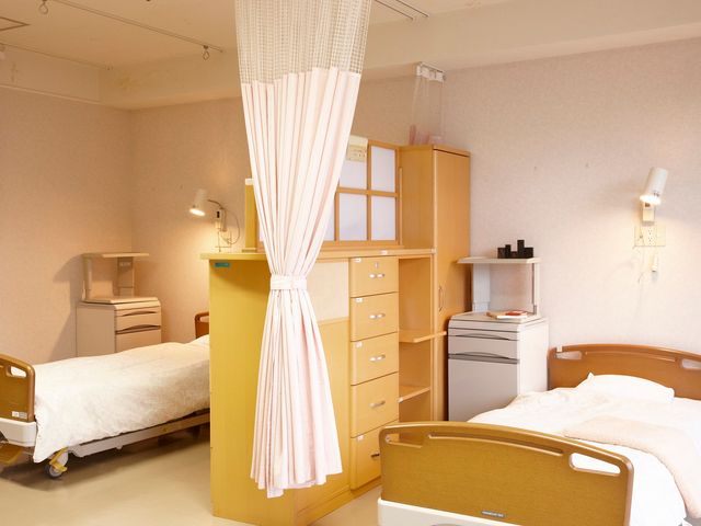 静かで快適な居室 居室 落ち着いた雰囲気の居室はプライバシーを考慮した設計です。暖かみのある空間で心地よく過ごせます。