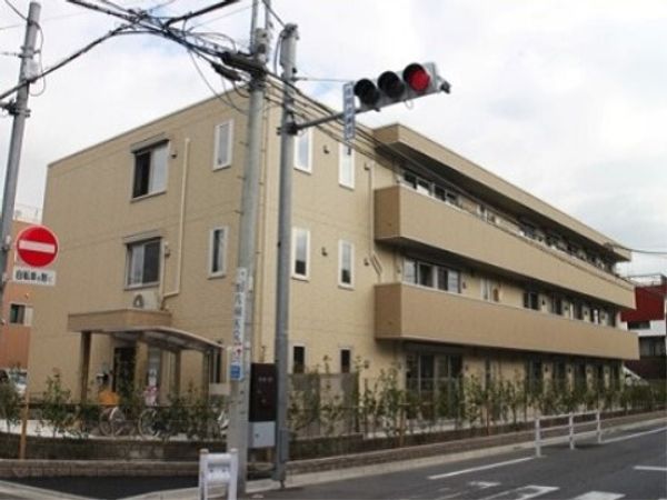 清潔感のある外観の建物