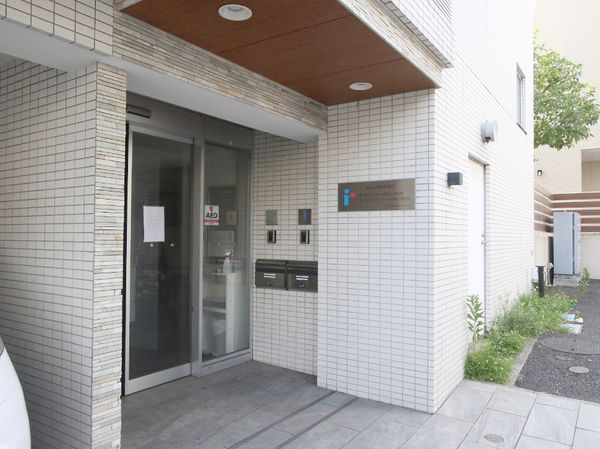 エントランスの清潔感ある様子