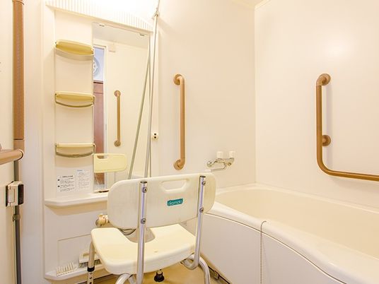 浴室の介助用椅子  