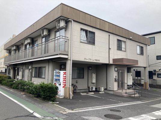 施設の外観