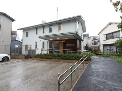 施設の外観全景