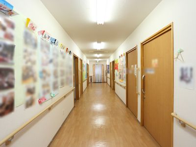 色鮮やかな廊下
