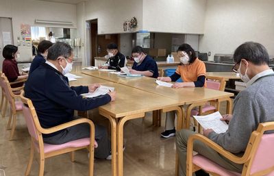 研修を受ける職員のラウンジ  