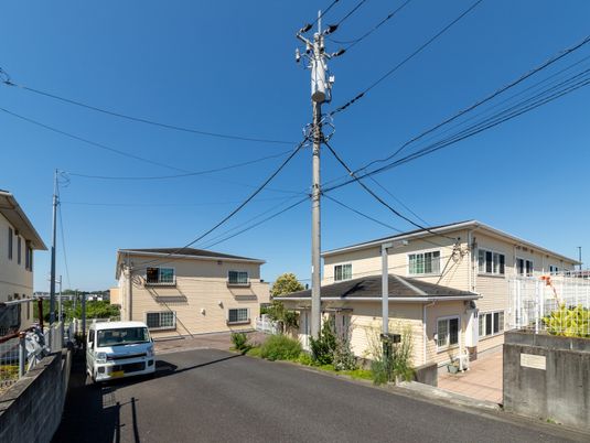 住宅街の施設外観  
