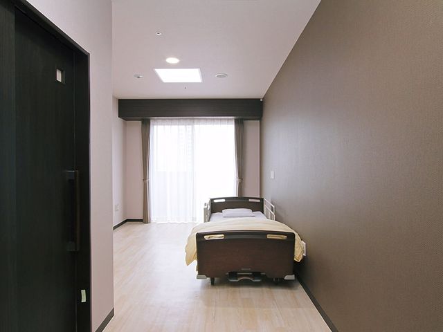 居室が広々とした空間 居室 ゆったりとした居室です。シンプルで洗練されたデザインが、心地よい生活空間を演出しています。