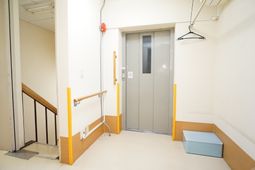 バリアフリーエレベーター