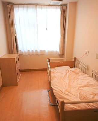 日差しが差し込む居室