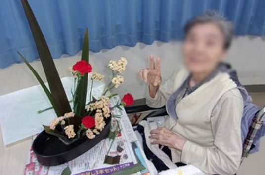フラワーアレンジを楽しむ