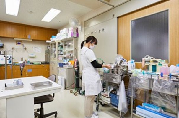 準備作業をする作業室