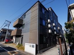 スタイリッシュな外観の施設