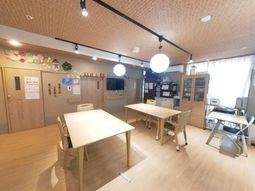 広々とした稼働ダイニング