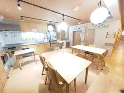 キレイで広い食堂