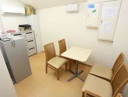 居室のシンプルな内装