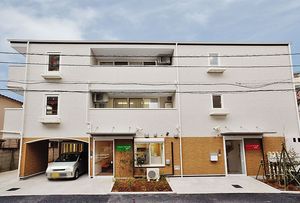 現代的な建物の外観
