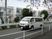 送迎車が停車する外観  