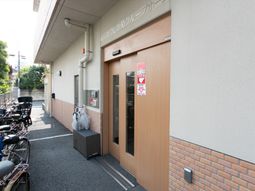 エントランス付近の外観