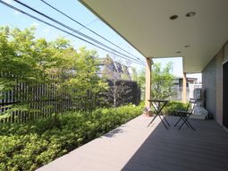 緑あふれる庭の一角