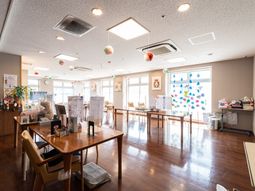 明るい広々とした空間