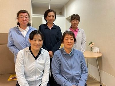スタッフ集合写真
