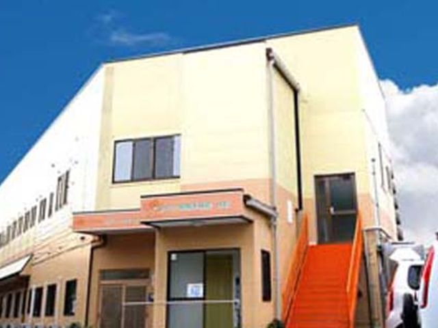 あたたかみのある建物外観 外観 あたたかみのある色合いの建物です。快適な環境づくりに注力していることがうかがえます。