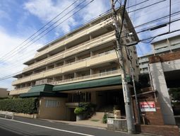 多階層建物の外観