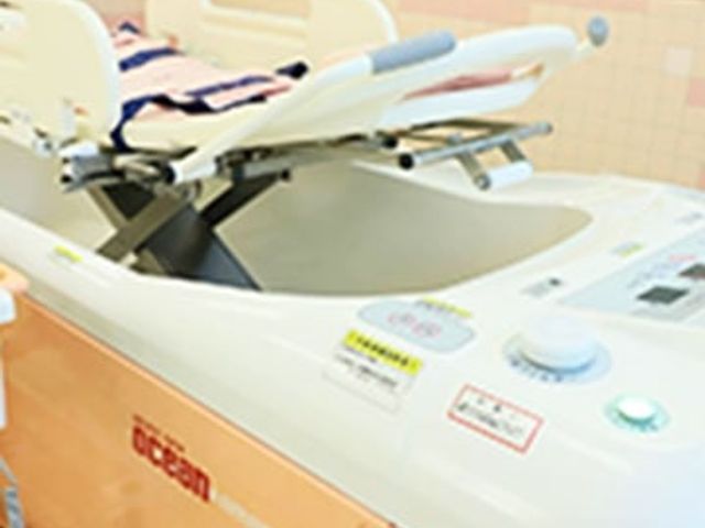 最新の機器がある浴室 浴室 最新機器を備えた広々とした空間で、安心してリラックスできる環境が整っています。