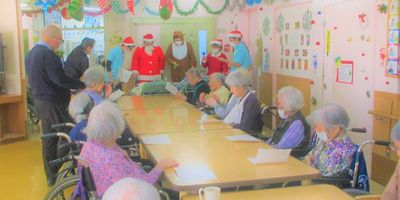 集まる人々の空間