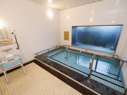 清潔な浴場空間