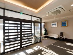 明るいエントランス画像