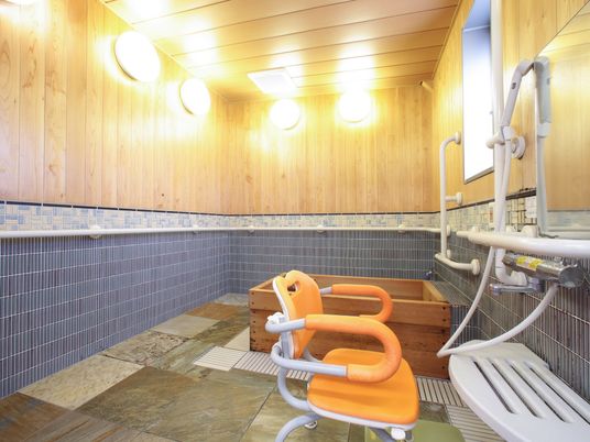 バリアフリー対応の浴室