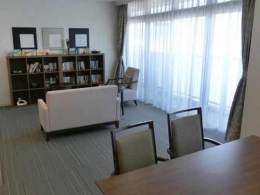 快適な共有リビングスペース