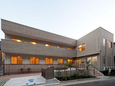夕暮れ時の居室の光