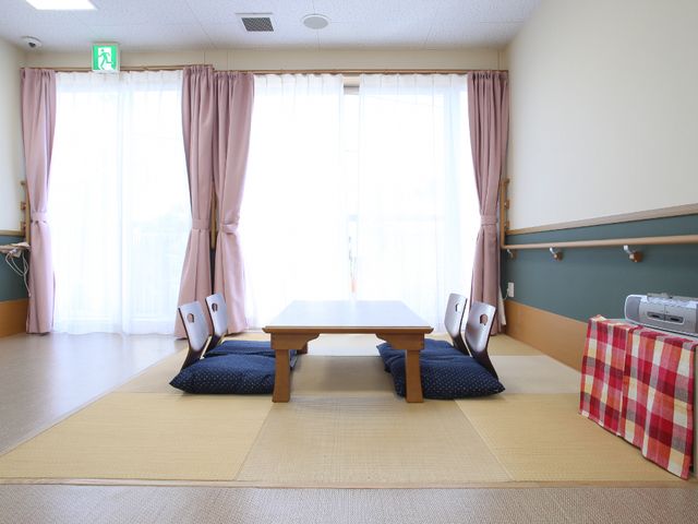 和風の明るい多目的室
