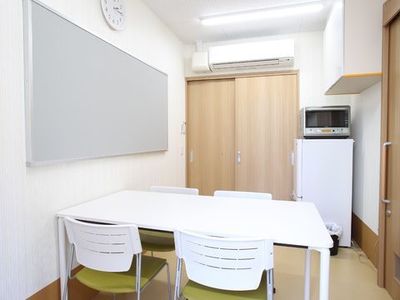 清潔感のある食堂