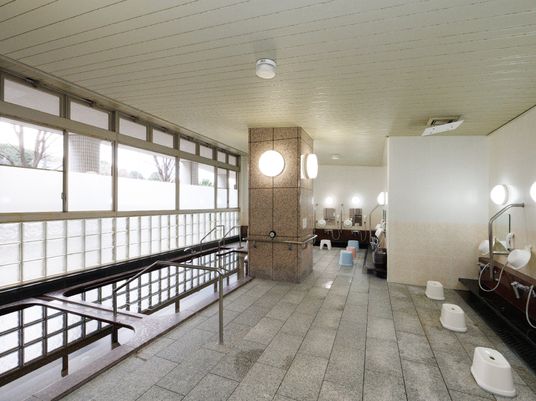清潔な洗面所の様子