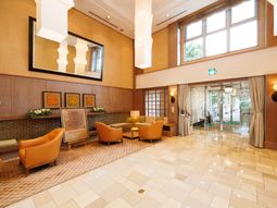 明るいロビーの風景