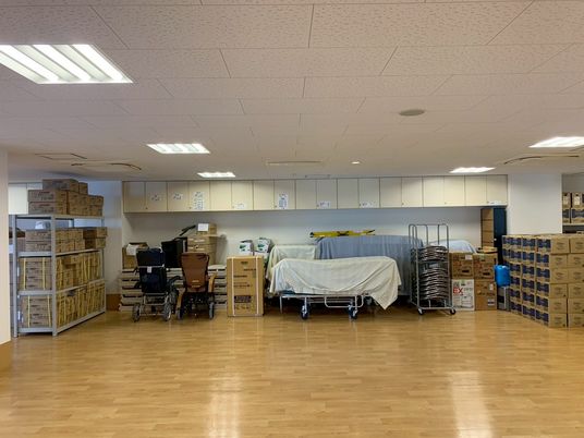 収納された備品の部屋