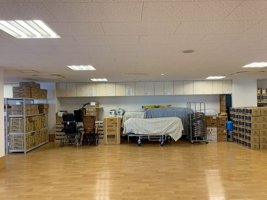 収納された備品の部屋