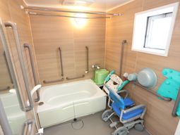 バリアフリー浴室設備