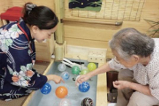 目の前のスタッフの笑顔の様子