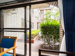 緑豊かな眺望の居室