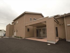 穏やかな環境の施設外観