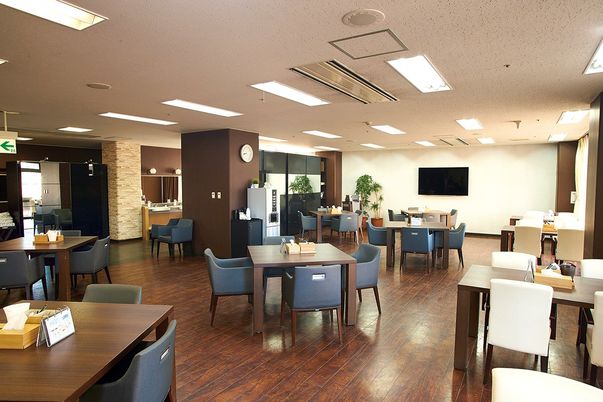 自然光が入る広々としたリビング