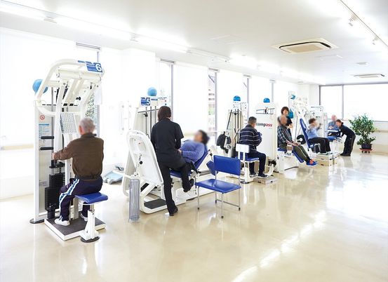 トレーニング機器室