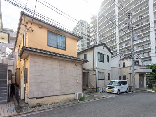 周囲の住宅